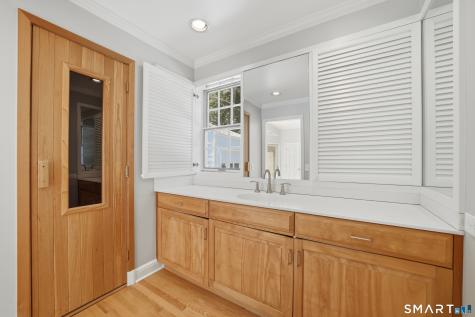18 Linda Lane Darien CT 06820