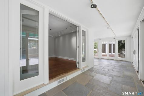 18 Linda Lane Darien CT 06820