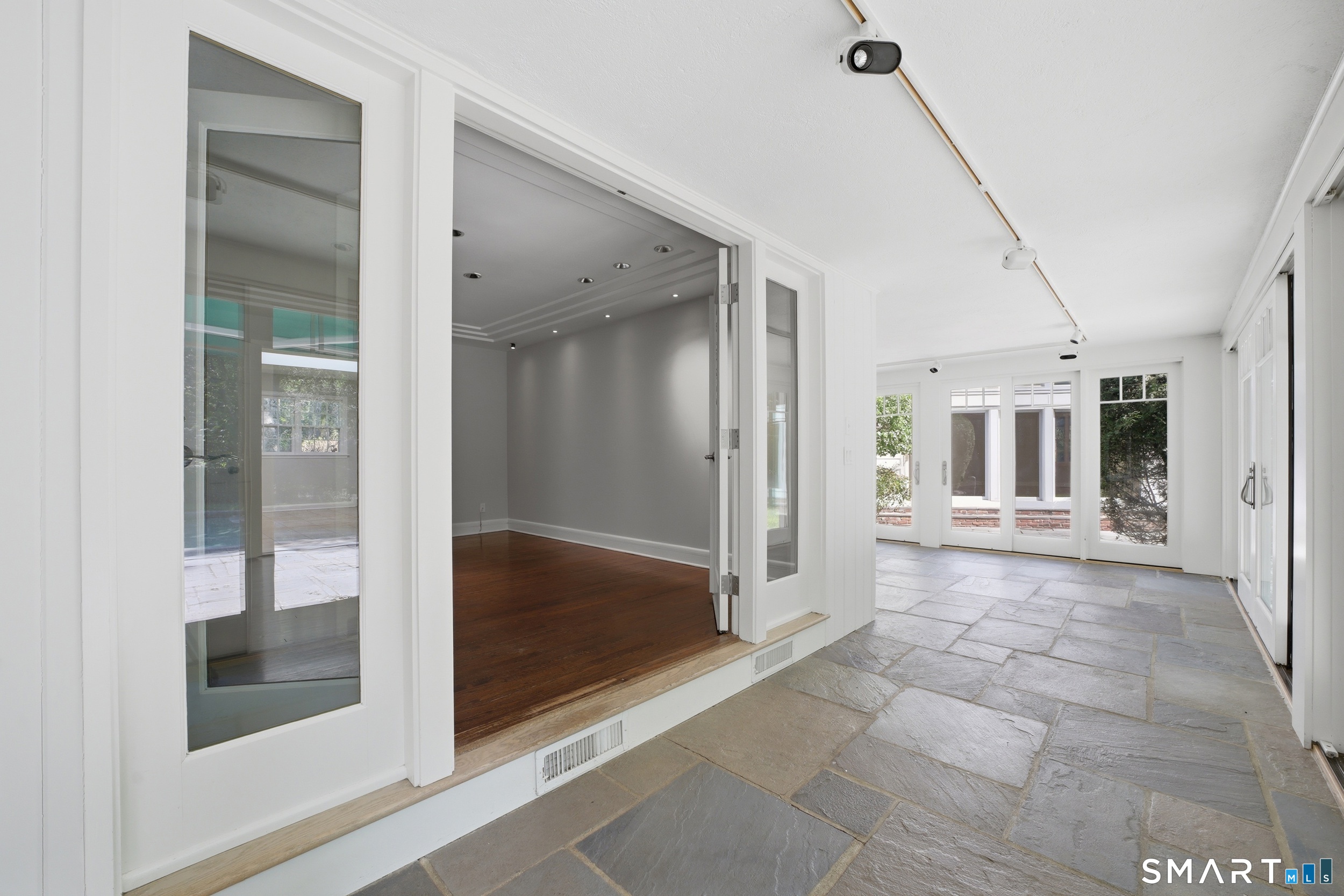 18 Linda Lane Darien CT 06820