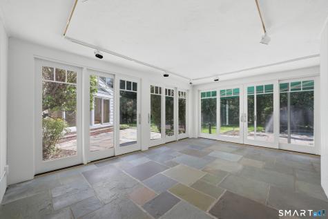 18 Linda Lane Darien CT 06820