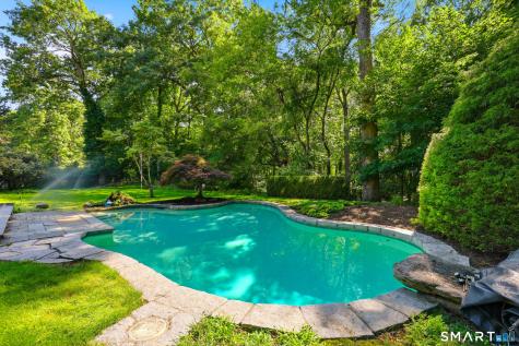 18 Linda Lane Darien CT 06820