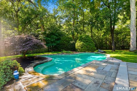 18 Linda Lane Darien CT 06820