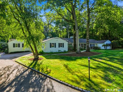 18 Linda Lane Darien CT 06820