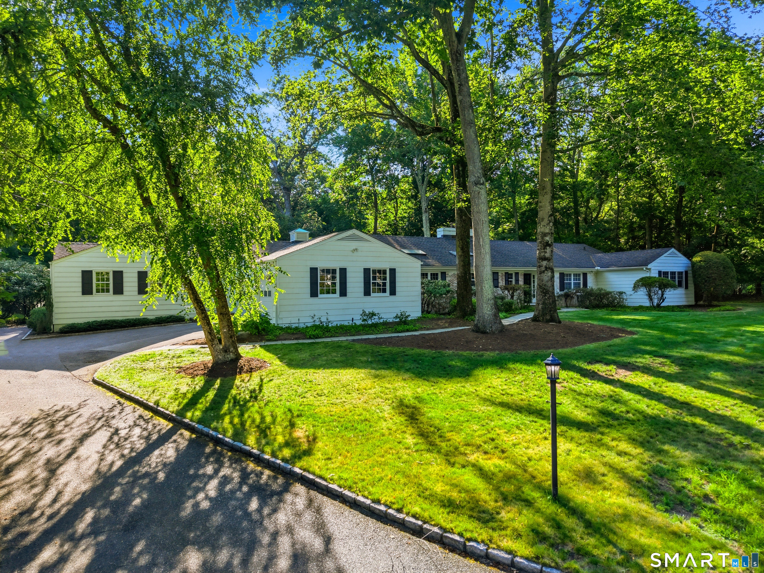 18 Linda Lane Darien CT 06820