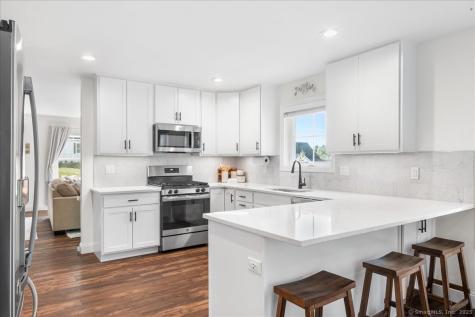 21 Jordan Lane Colchester CT 06415