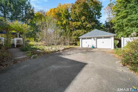 27 Roberts Avenue Watertown CT 06795