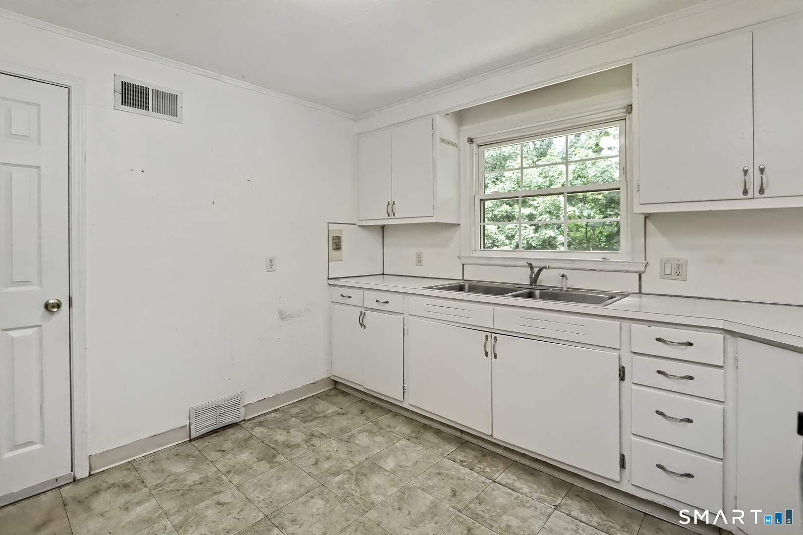 110 Roger White Drive New Haven CT 06511