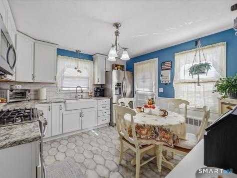 87 Beechwood Avenue Hamden CT 06514