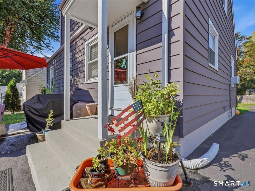 87 Beechwood Avenue Hamden CT 06514