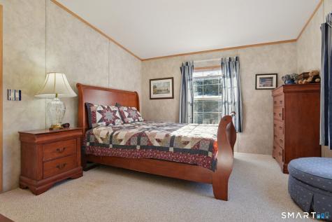 6 Evergreen Park Clinton CT 06413