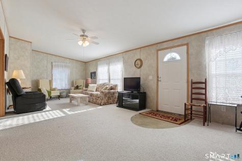 6 Evergreen Park Clinton CT 06413
