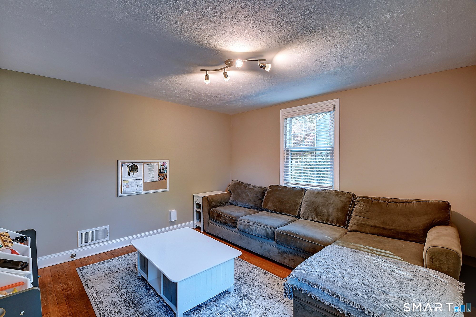 19 Shannon Road East Hartford CT 06118