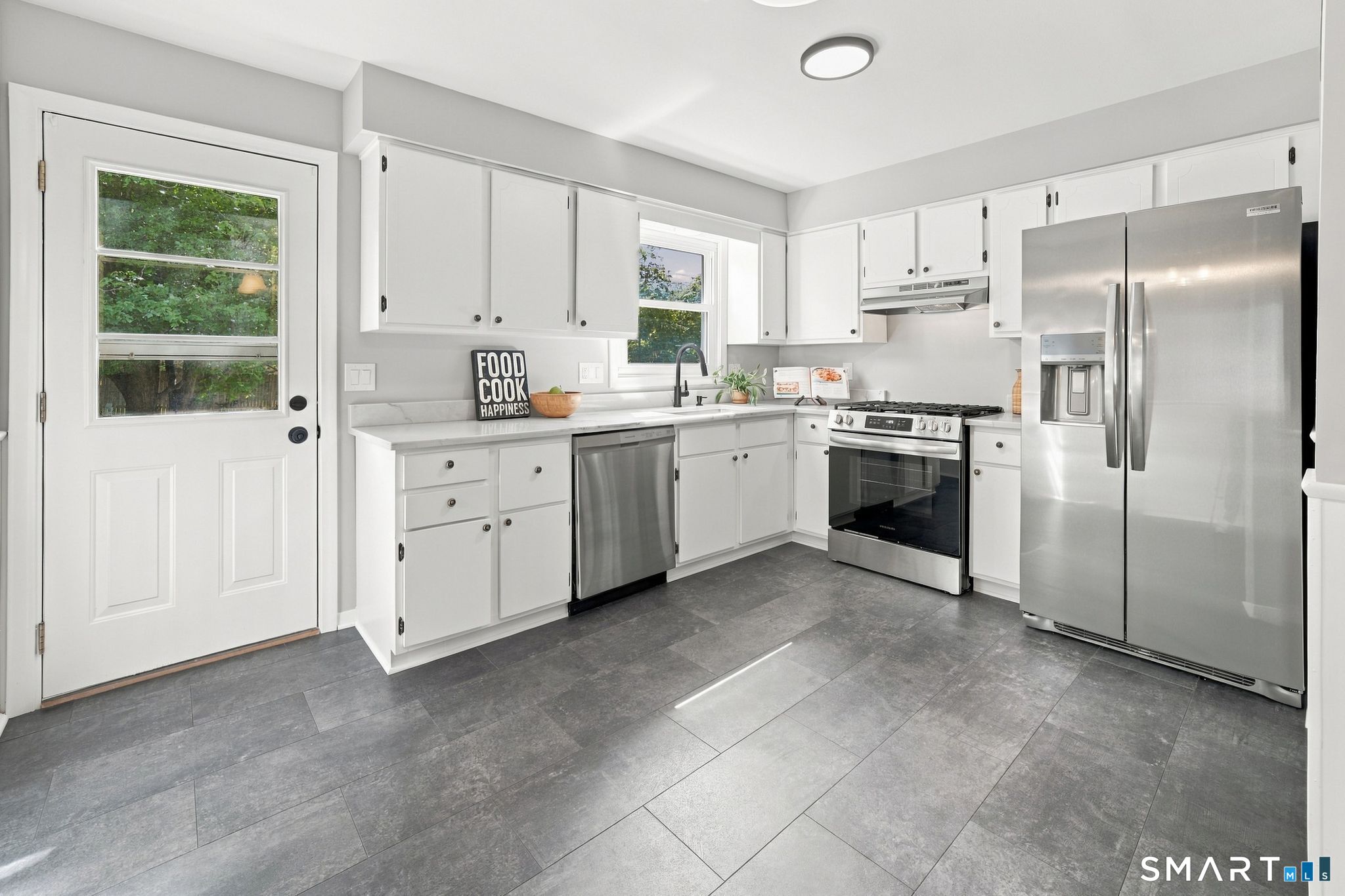 180 Country Hill Drive West Haven CT 06516
