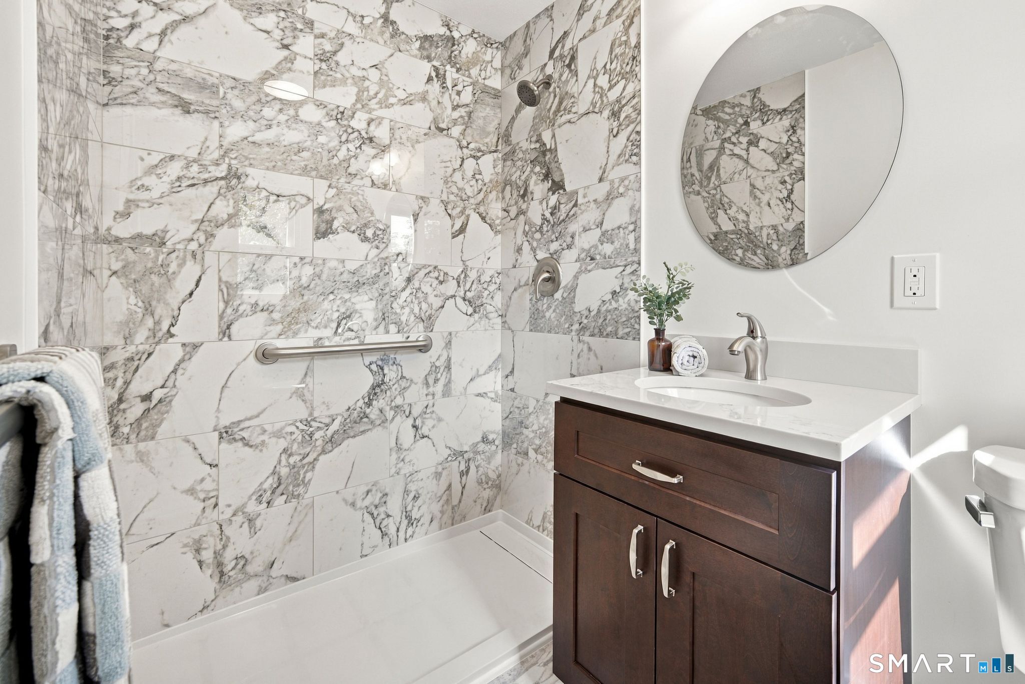 180 Country Hill Drive West Haven CT 06516