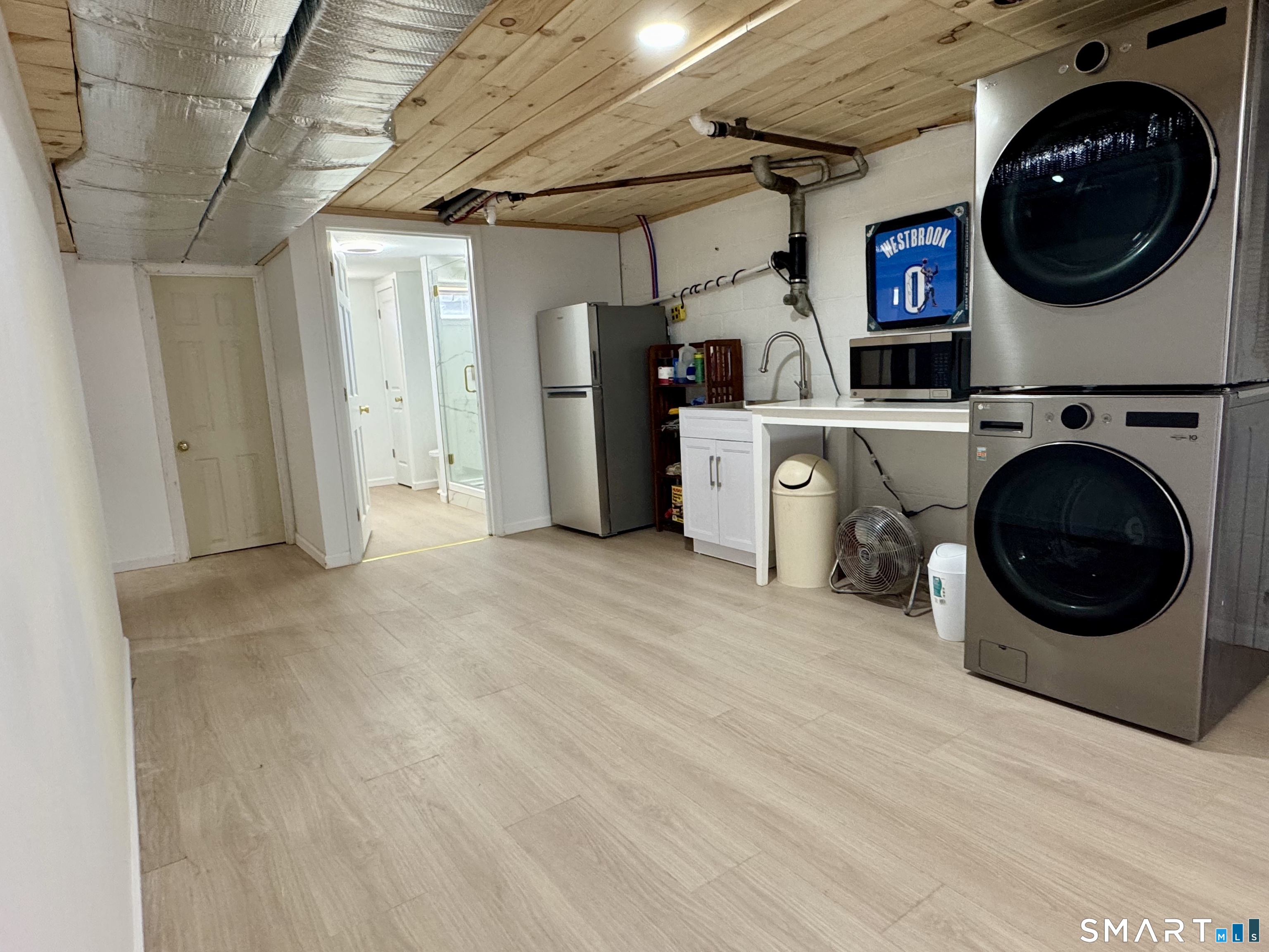 13 Karen Road Danbury CT 06811