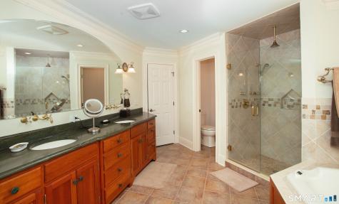 1 Spectacle Lane Ridgefield CT 06877