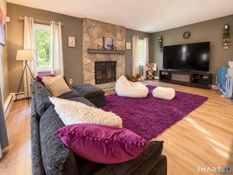 26 Merriman Road Windsor CT 06095