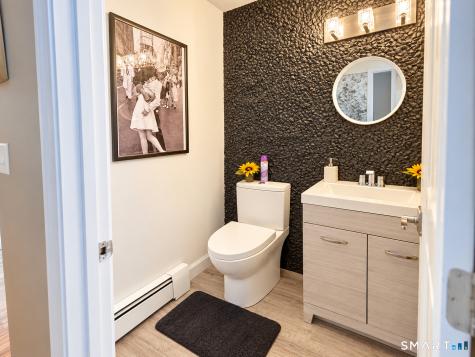 26 Merriman Road Windsor CT 06095