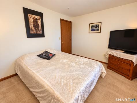 26 Merriman Road Windsor CT 06095