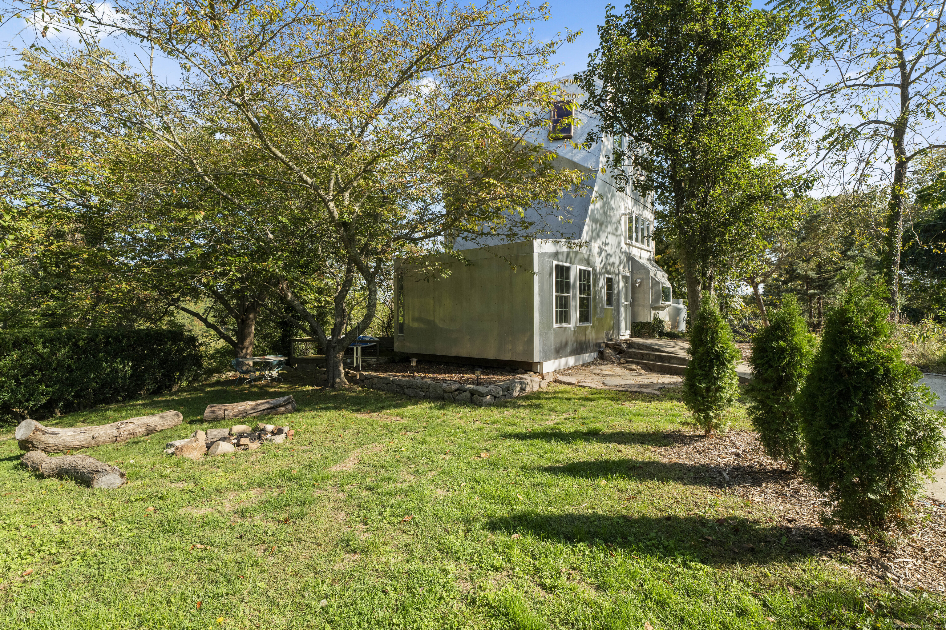 14 Vernon Street East Haven CT 06512