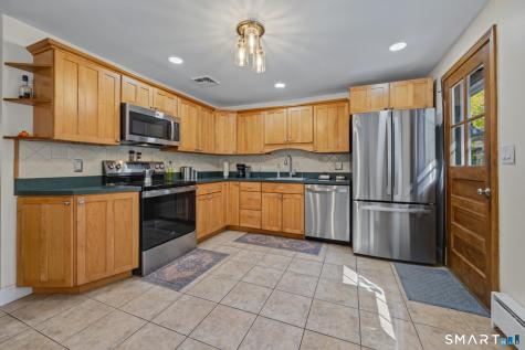 27 Berkshire Drive New Hartford CT 06057