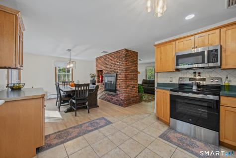 27 Berkshire Drive New Hartford CT 06057