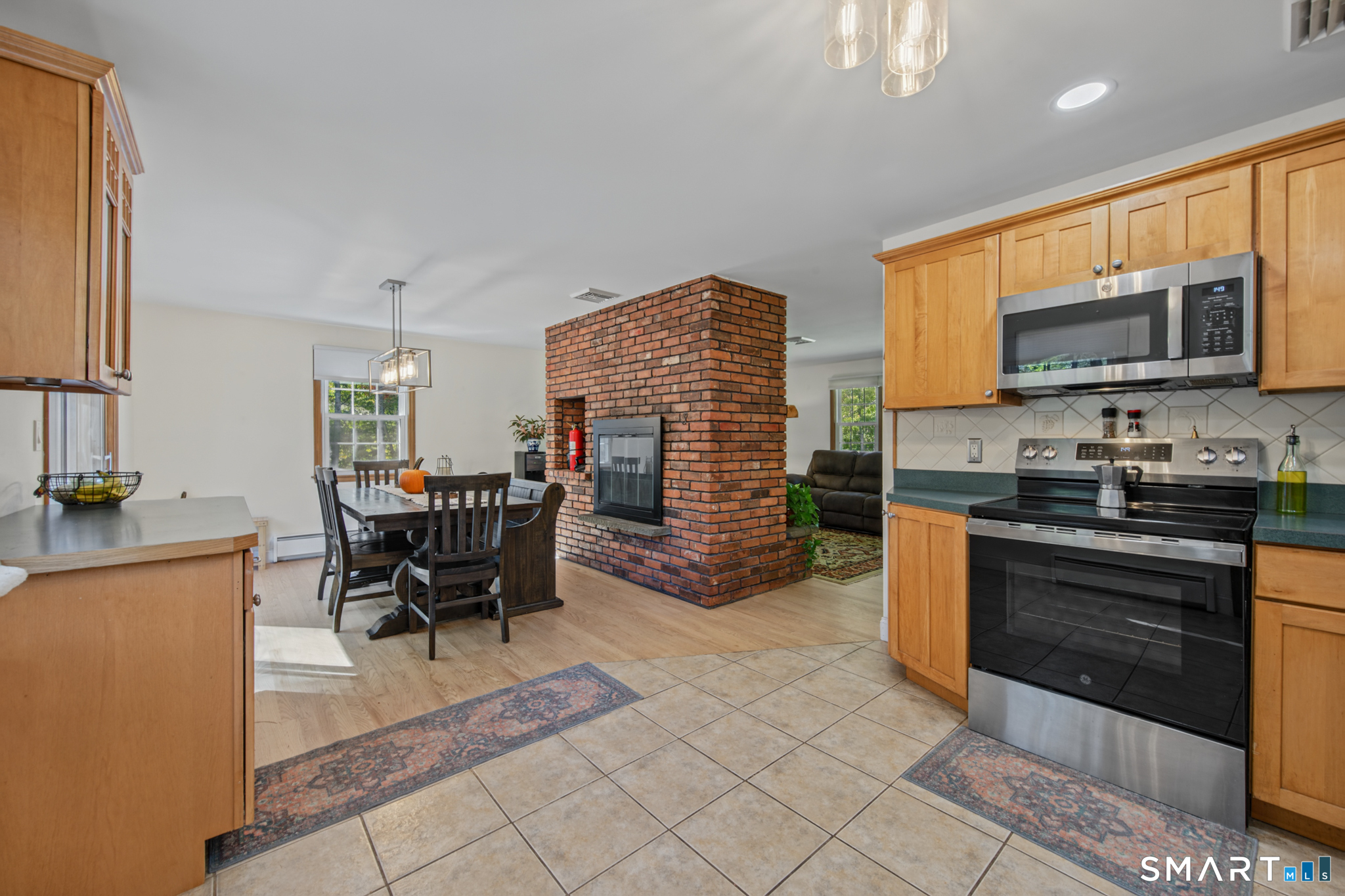 27 Berkshire Drive New Hartford CT 06057