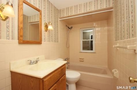 82 Sunbright North Drive Meriden CT 06450