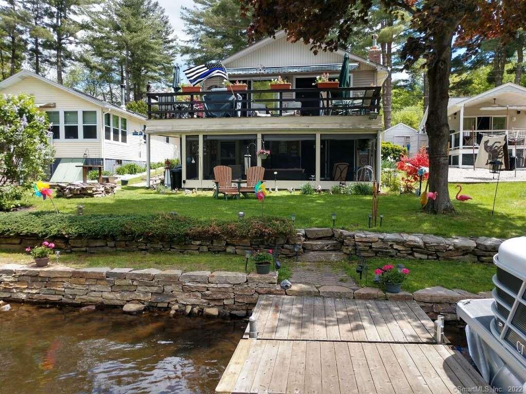 12 Brandon Street Holland MA 01521