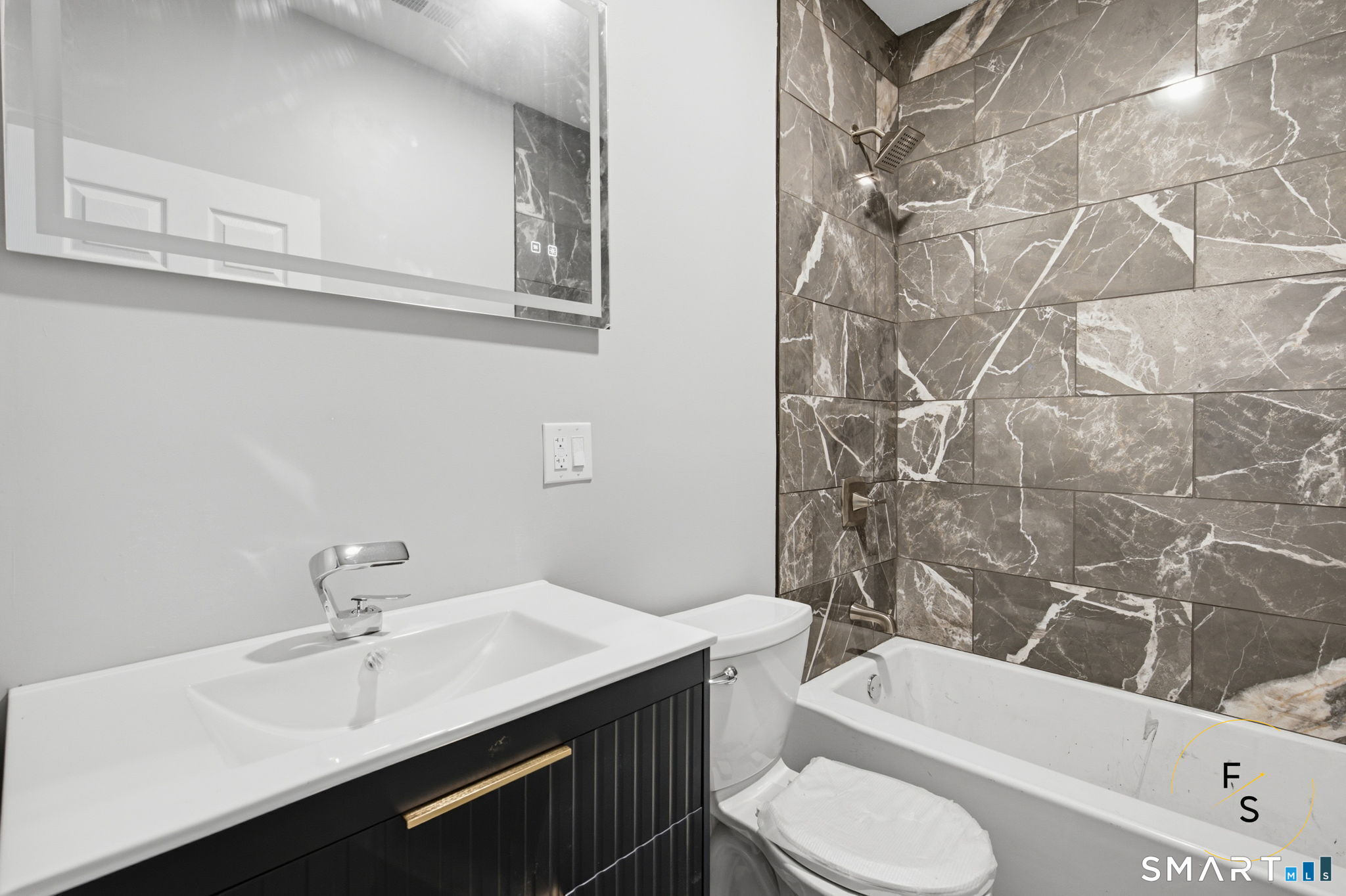 10 Church Street Sprague CT 06330