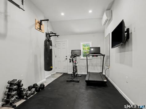 128 Knapp Street Stamford CT 06907