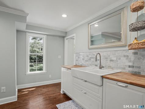 128 Knapp Street Stamford CT 06907