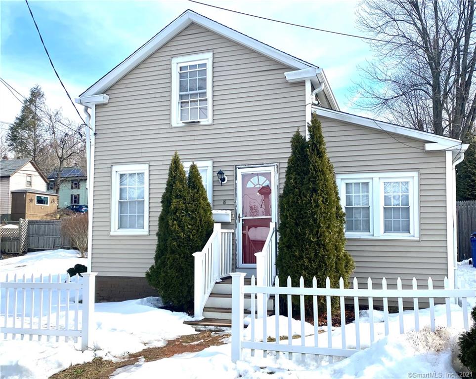 8 Hillside Court Middletown CT 06457