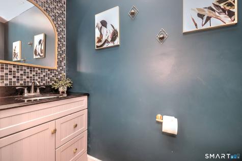 35 Charles Road Seymour CT 06483
