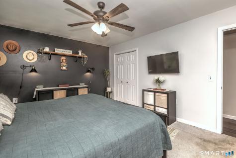 35 Charles Road Seymour CT 06483