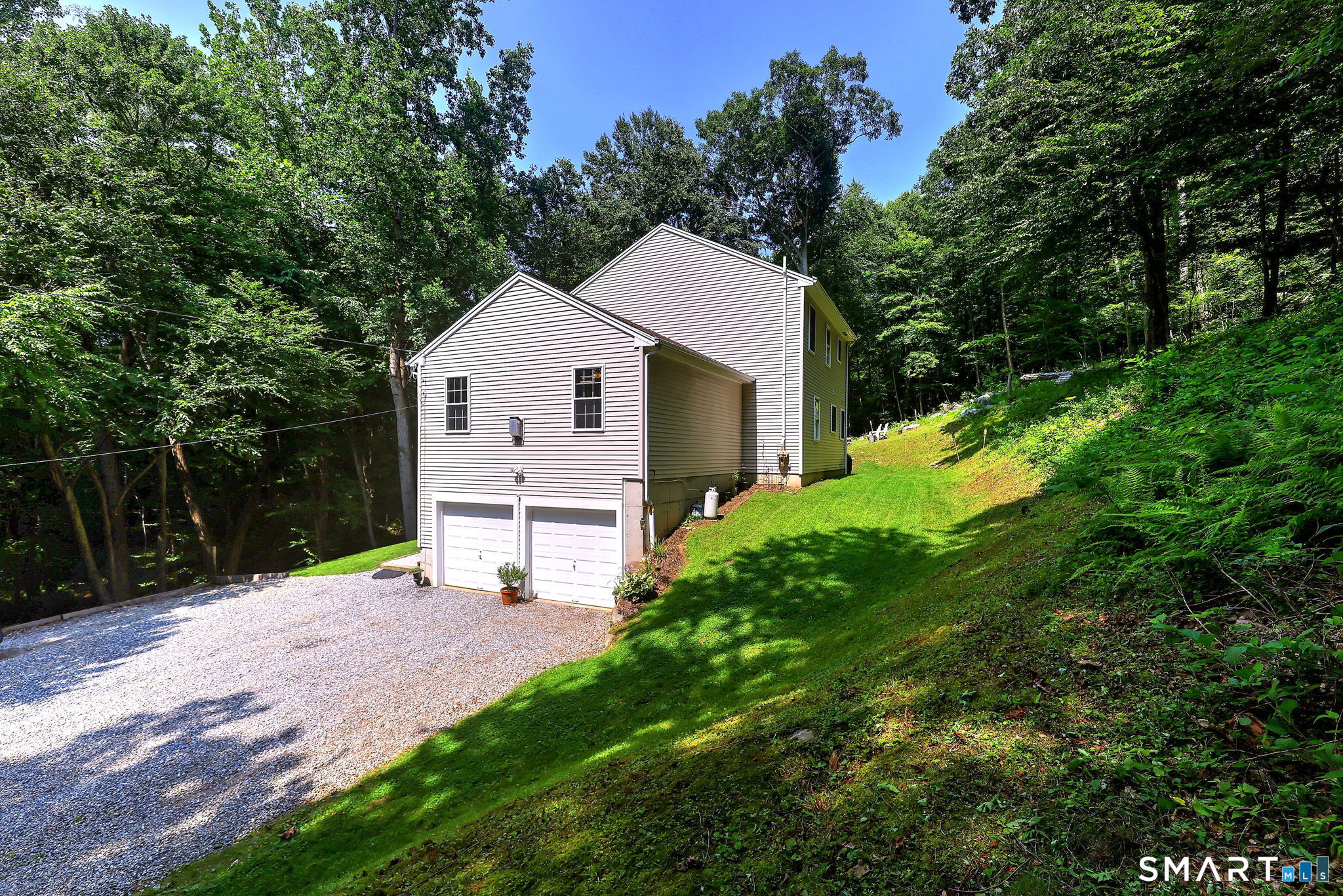 35 Charles Road Seymour CT 06483