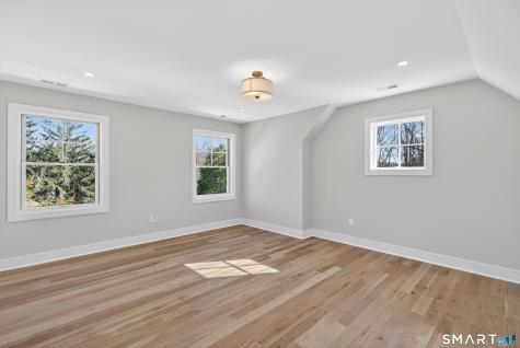 360 Duck Farm Road Fairfield CT 06824