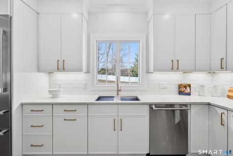 360 Duck Farm Road Fairfield CT 06824