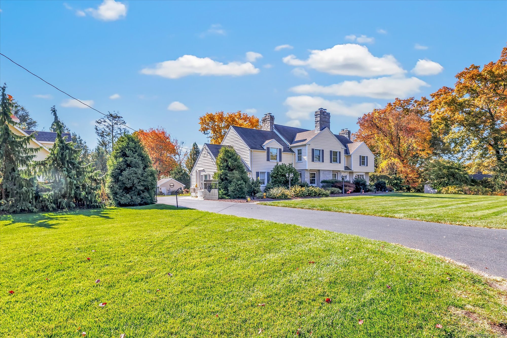 830 Bayberry Lane Orange CT 06477