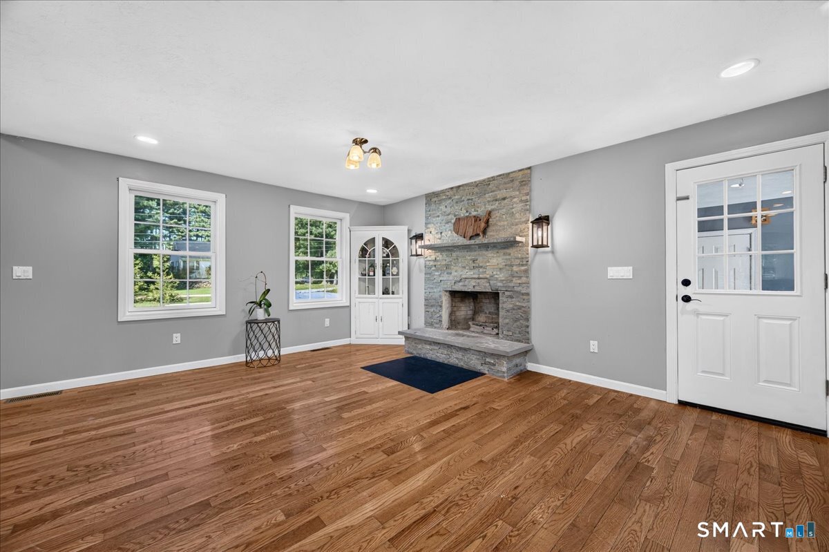 21 Thompson Road Franklin CT 06254