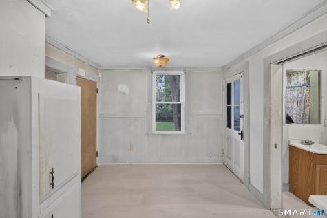 44 Rogers Street New London CT 06320