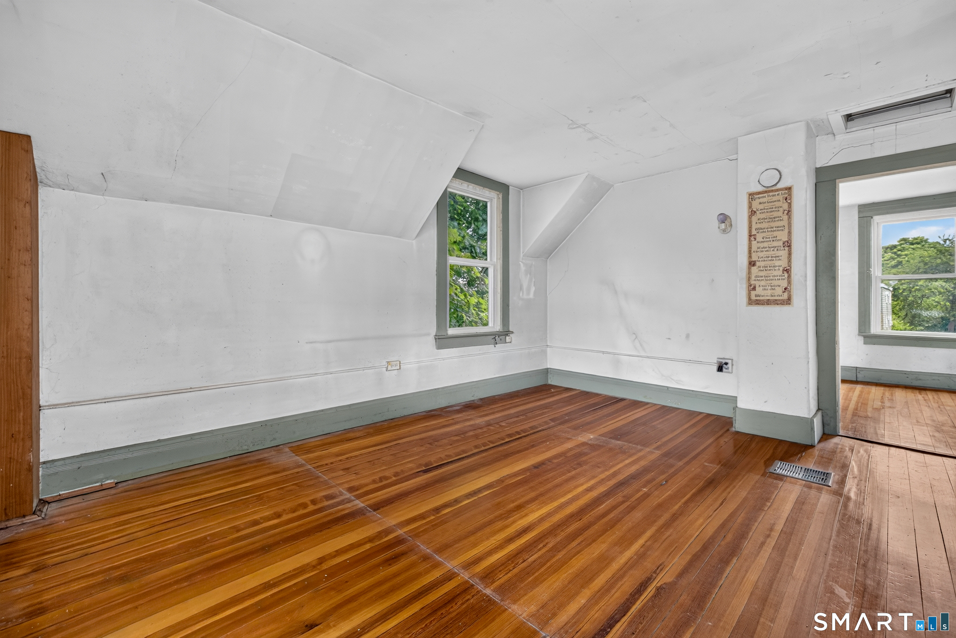 44 Rogers Street New London CT 06320
