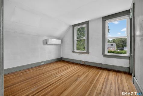 44 Rogers Street New London CT 06320