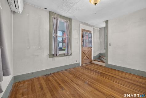 44 Rogers Street New London CT 06320