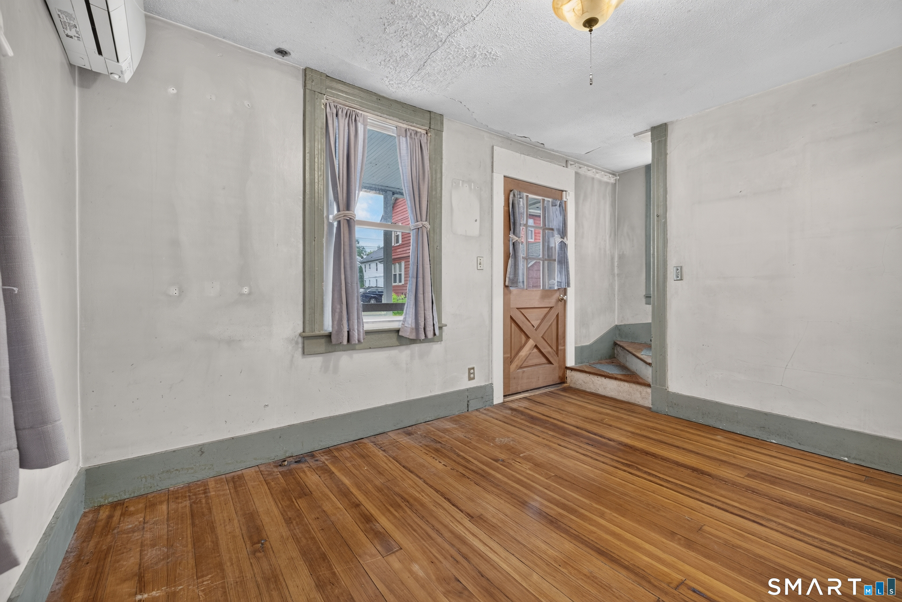 44 Rogers Street New London CT 06320