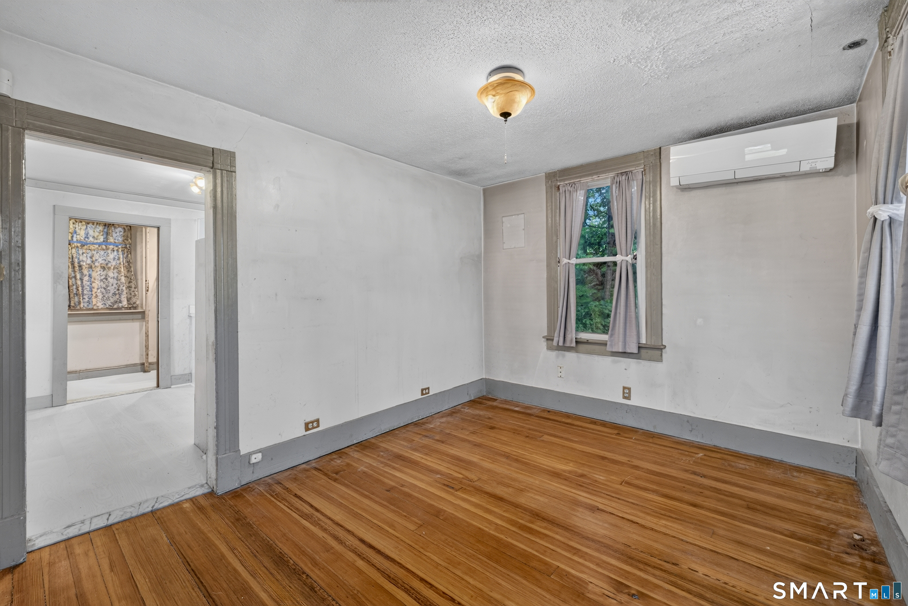 44 Rogers Street New London CT 06320