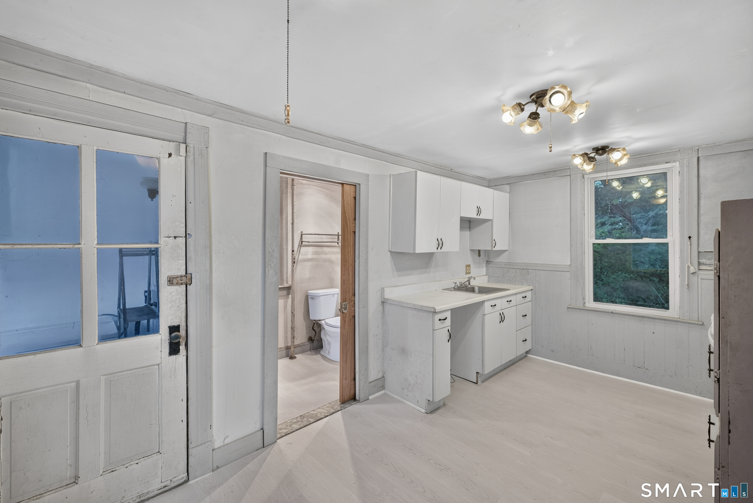 44 Rogers Street New London CT 06320