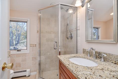 10 Valley View Road Newtown CT 06470