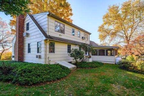 10 Valley View Road Newtown CT 06470