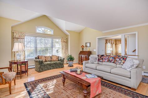 10 Valley View Road Newtown CT 06470